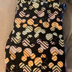 Lularoe Disney leggings Mickeys TC